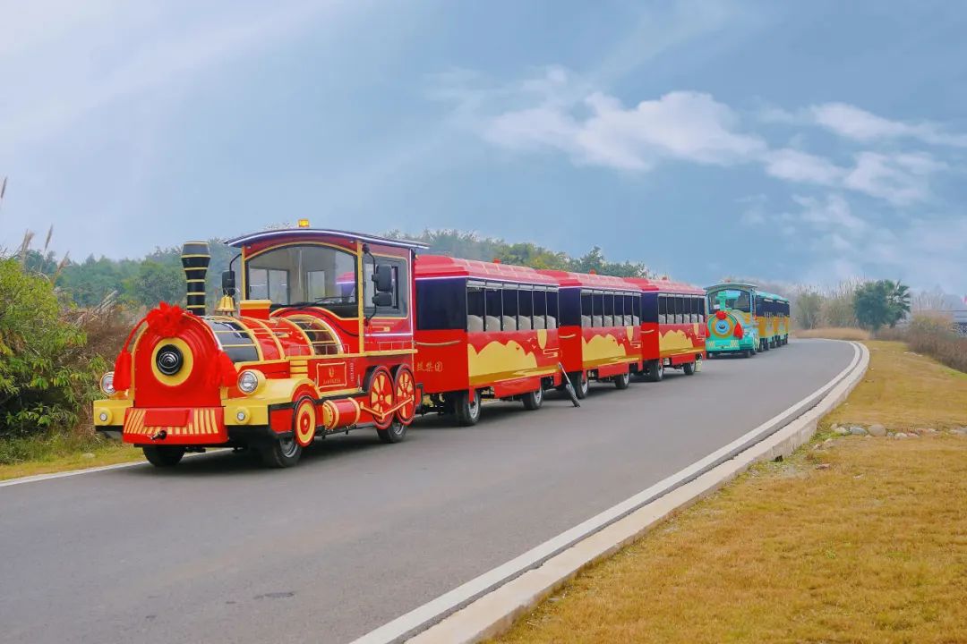 宇通锂电观光车“爬坡王”重磅亮相第五届中国国际旅游景区装备博览会！